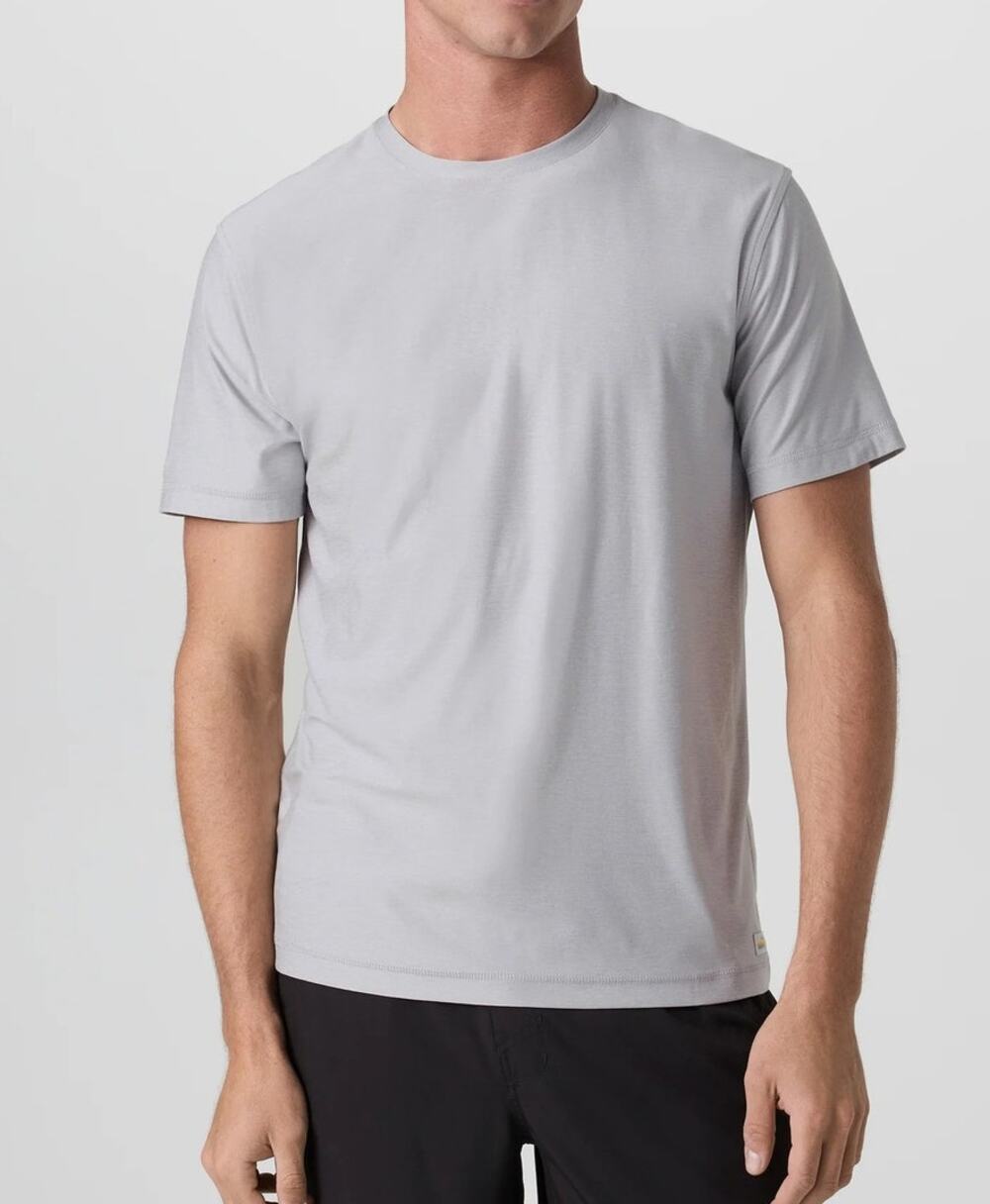 Vuori Mens Strato Tech Tee Size M Heather Gray Performance Athletic Sport Gym